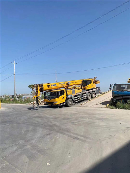 六合区吊车作业时，可能会产生哪些额外收费项目？